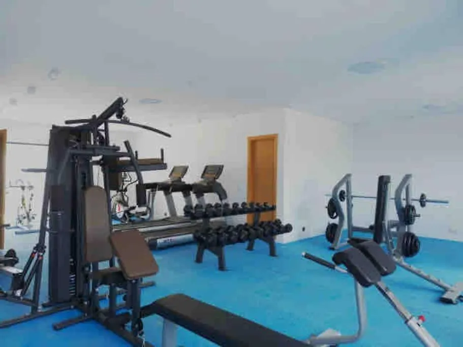 Luxurious Apt With Rooftop Pool 达喀尔