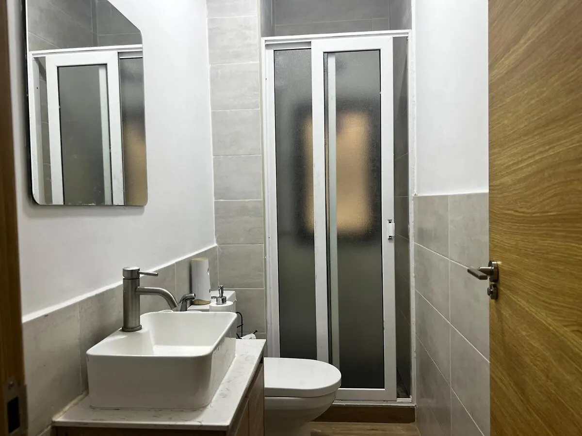 Luxurious Apt With Rooftop Pool 达喀尔