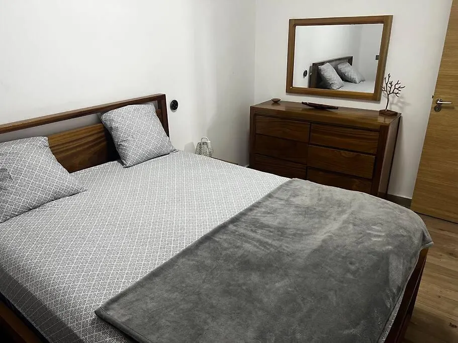 Luxurious Apt With Rooftop Pool Dakar Apartment