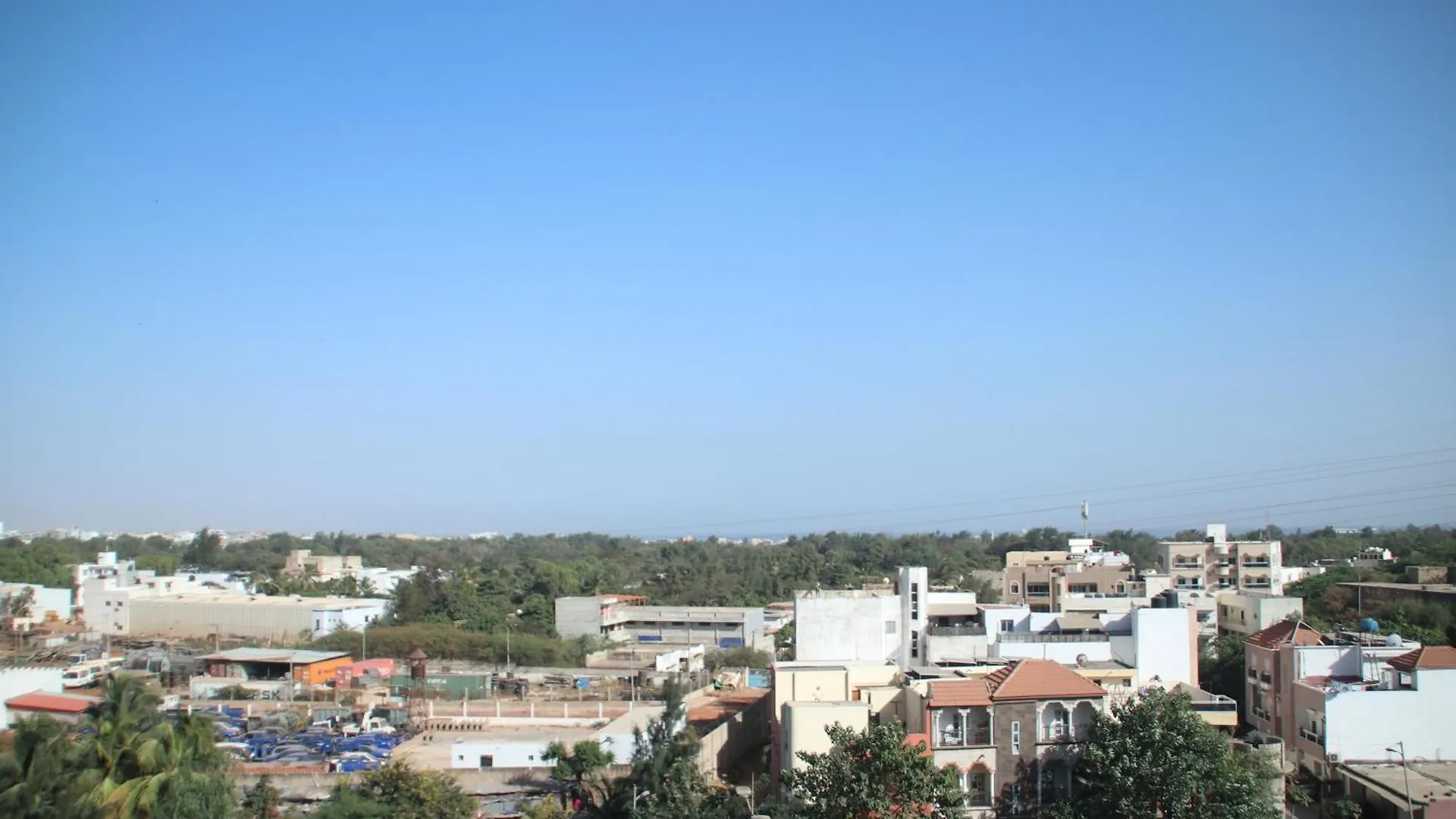 Luxurious Apt With Rooftop Pool Dakar Apartment